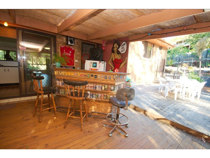 8 Rorymor Court, Highland Park QLD 4211