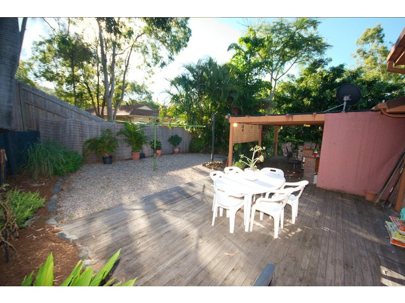 8 Rorymor Court, Highland Park QLD 4211