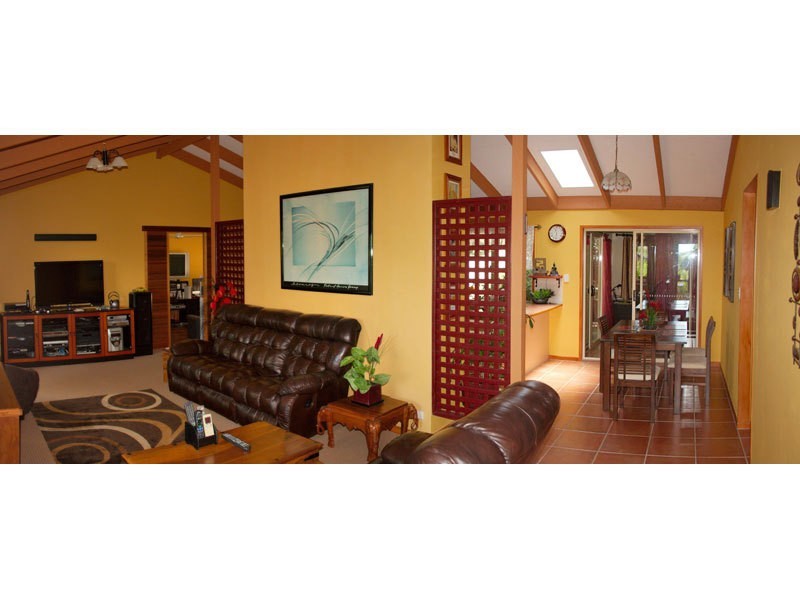 150 Glade Drive, Gaven QLD 4211