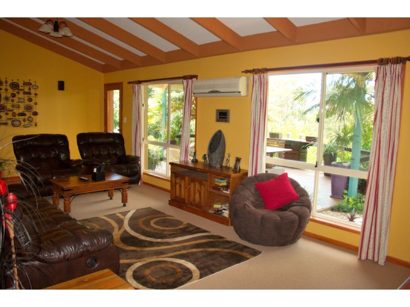 150 Glade Drive, Gaven QLD 4211