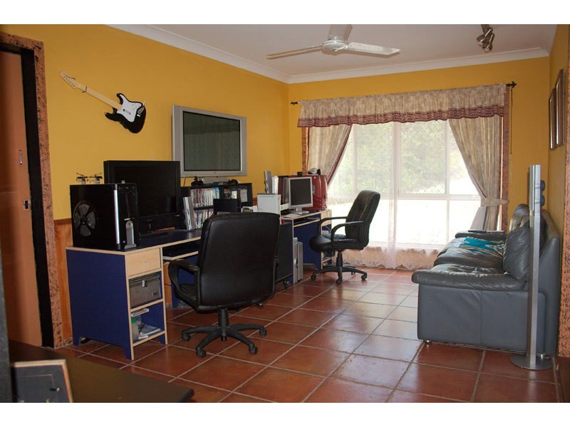 150 Glade Drive, Gaven QLD 4211