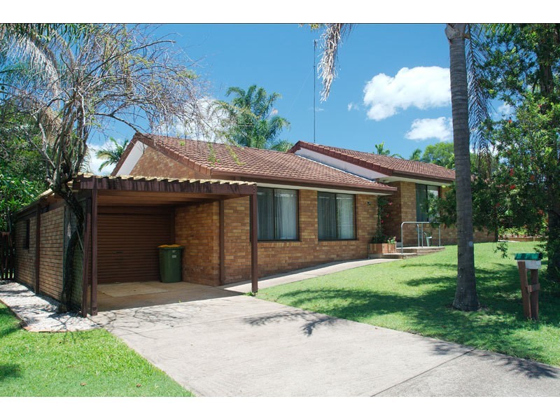 97 Hinkler Drive, Highland Park QLD 4211