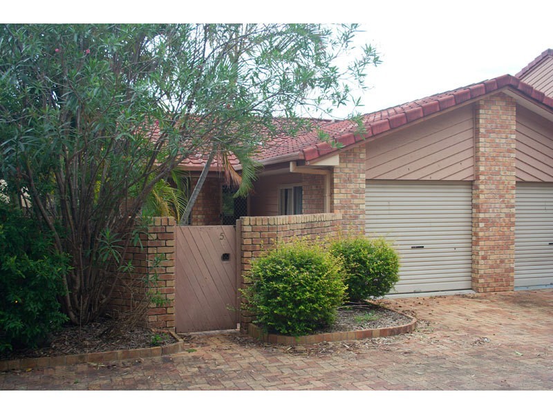 Highland Park QLD 4211