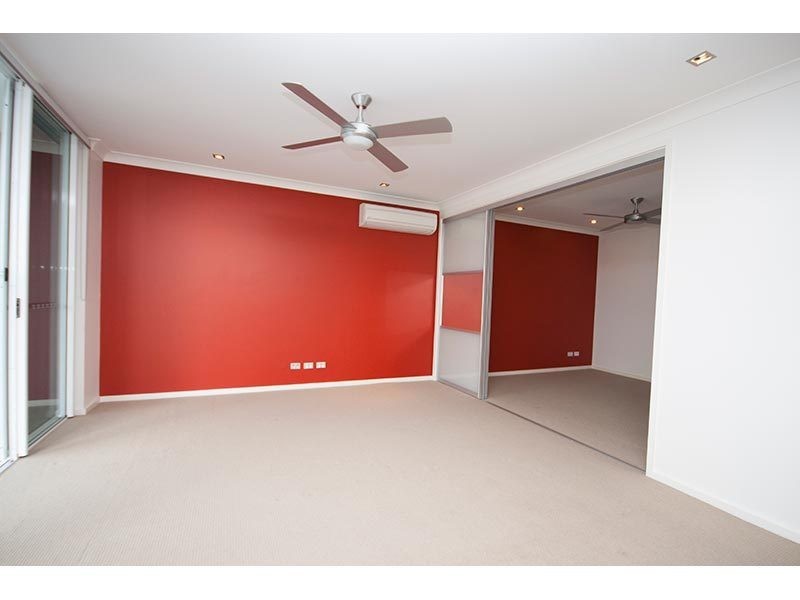 4013/3027 The Boulevard, Carrara QLD 4211