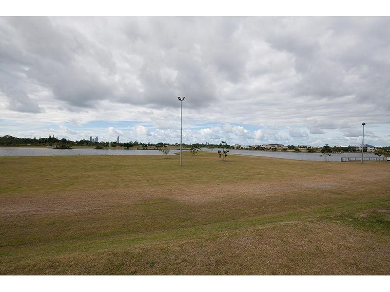 4013/3027 The Boulevard, Carrara QLD 4211