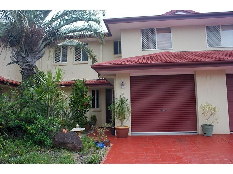 2/102 Alexander Drive, Highland Park QLD 4211