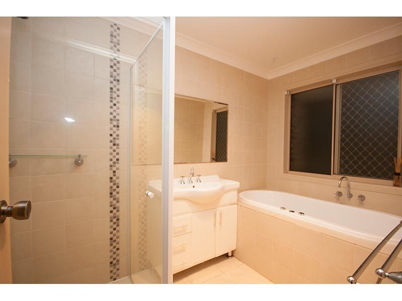 64 Riverlea Waters Drive, Nerang QLD 4211