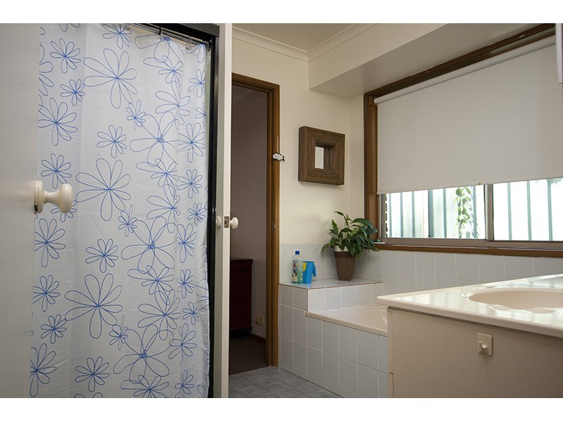 56 Yarrayne Road, Nerang QLD 4211