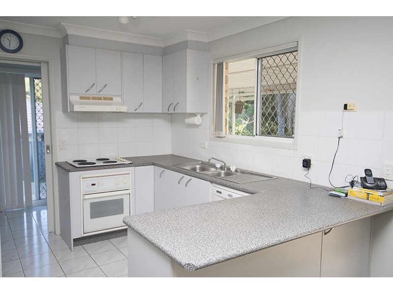 8 Richfield Close, Nerang QLD 4211