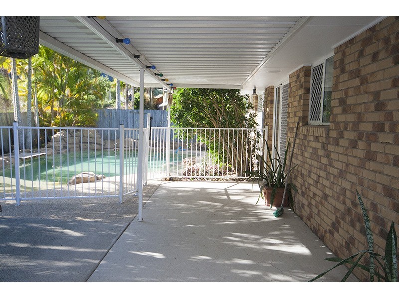 8 Richfield Close, Nerang QLD 4211