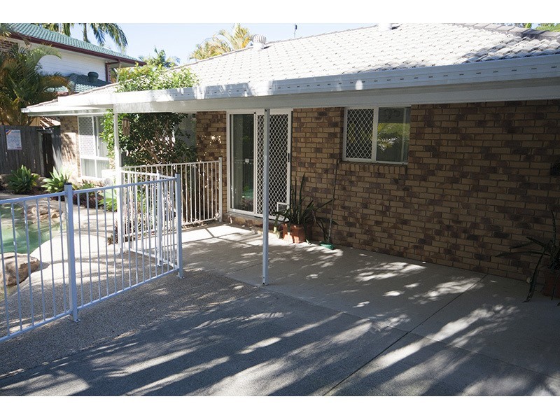 8 Richfield Close, Nerang QLD 4211