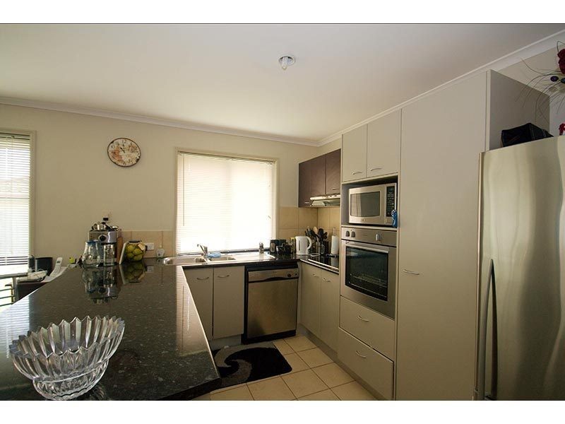 12 Oakdale Avenue, Nerang QLD 4211