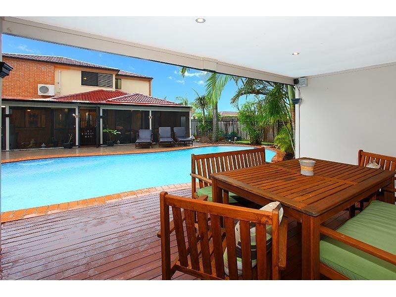 19 Urangan Court, Helensvale QLD 4212