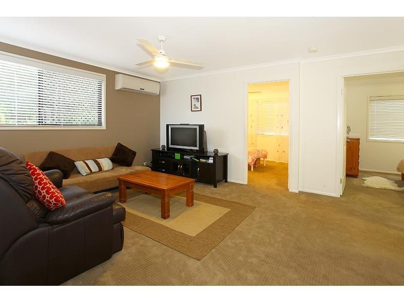 19 Urangan Court, Helensvale QLD 4212