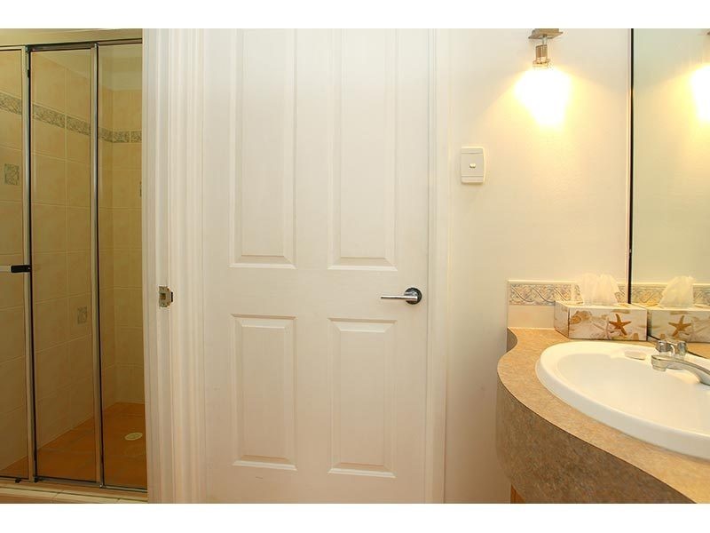 19 Urangan Court, Helensvale QLD 4212