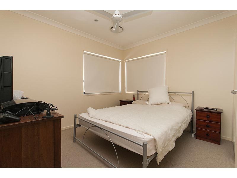 17 Zane Street, Molendinar QLD 4214