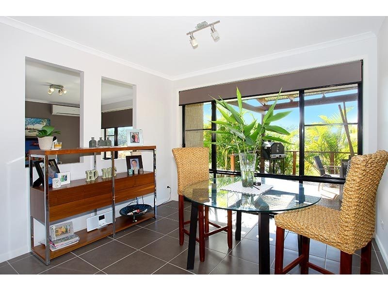 5 Lookout Place, Mount Nathan QLD 4211