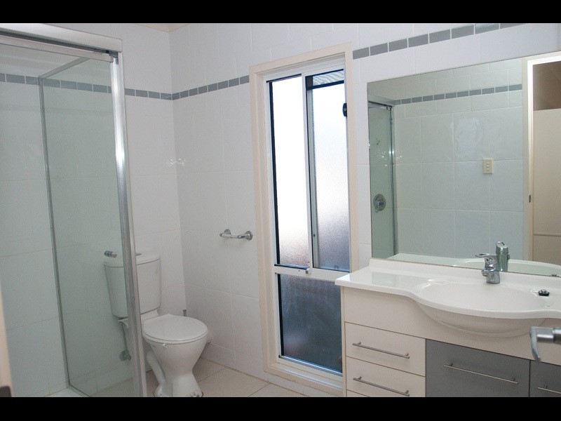 24 Barrine Drive, Worongary QLD 4213