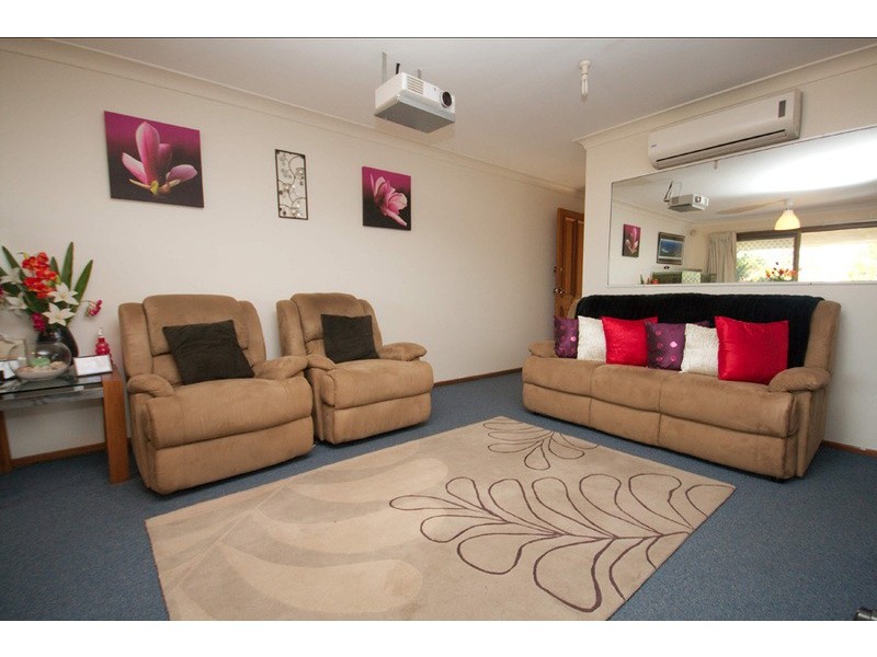 6/11 Balfour Crescent, Highland Park QLD 4211