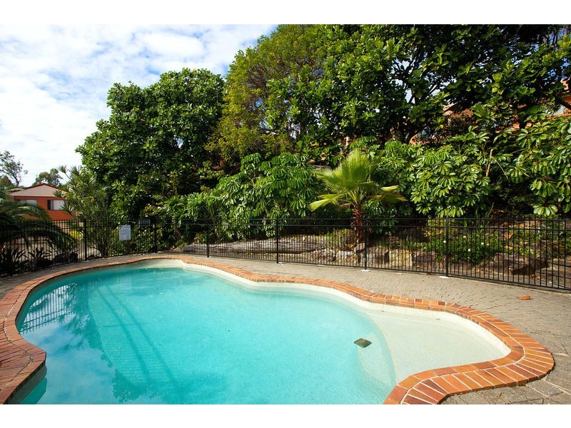 6/11 Balfour Crescent, Highland Park QLD 4211