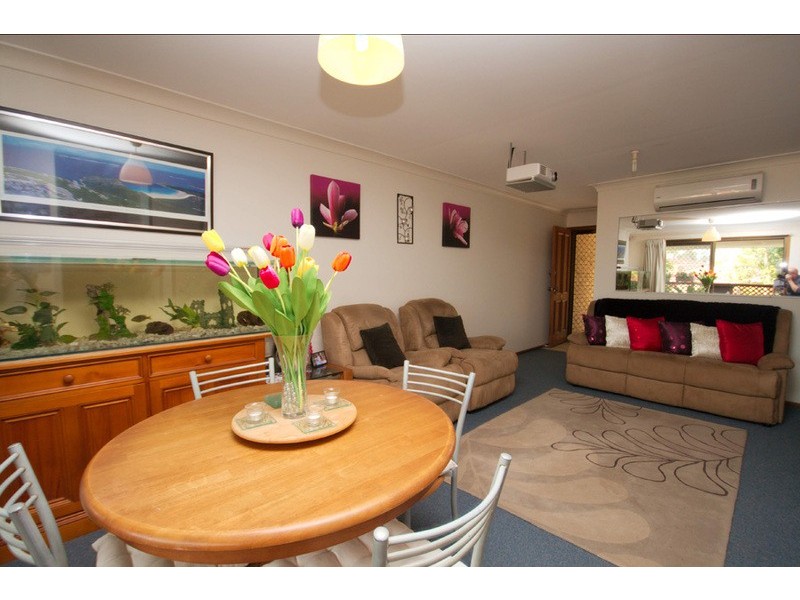 6/11 Balfour Crescent, Highland Park QLD 4211