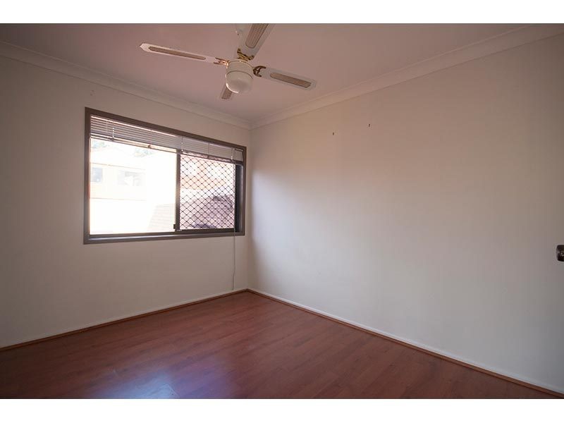 9/1a McLeod Street, Highland Park QLD 4211