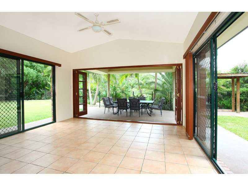 Gaven QLD 4211