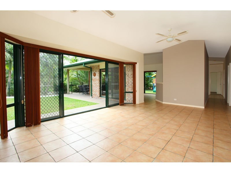 Gaven QLD 4211