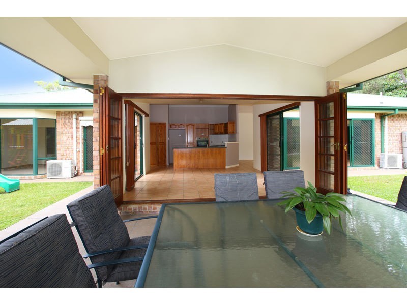 Gaven QLD 4211