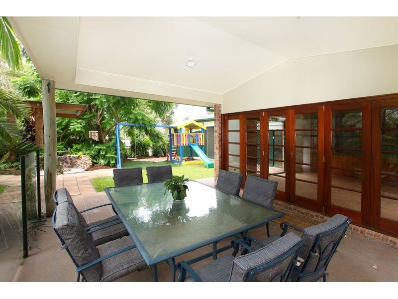 Gaven QLD 4211