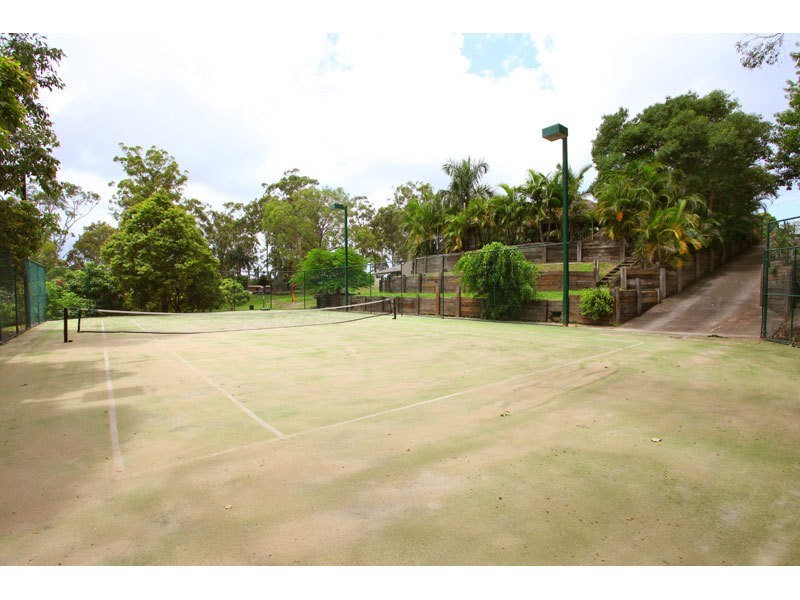 Gaven QLD 4211