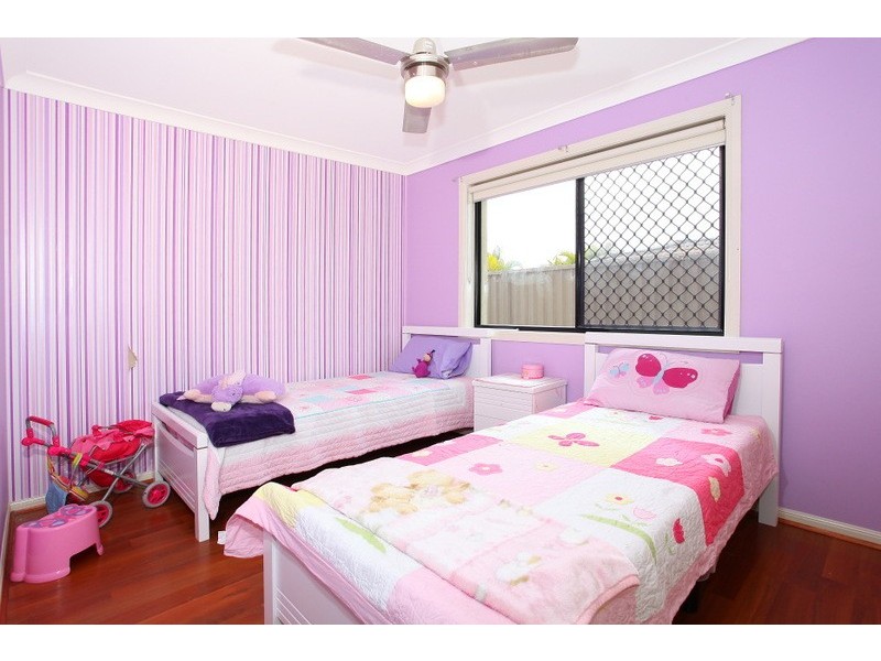 23 Perth Square, Highland Park QLD 4211