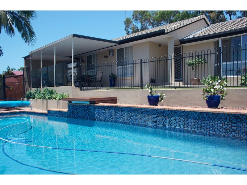 18 Jabiluka Drive, Highland Park QLD 4211