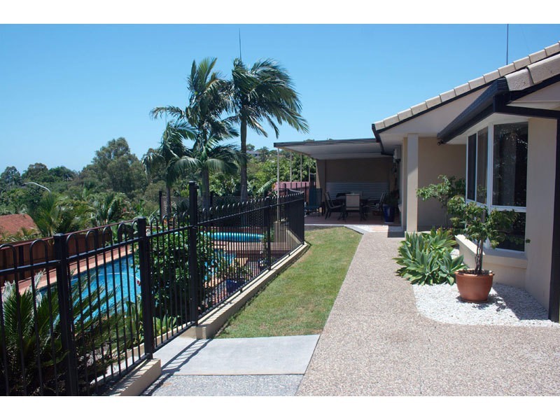 18 Jabiluka Drive, Highland Park QLD 4211