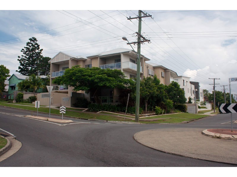 1/38 Johnston Street, Southport QLD 4215