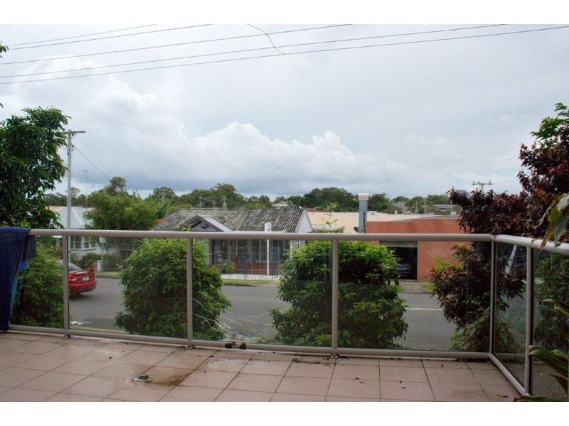 1/38 Johnston Street, Southport QLD 4215