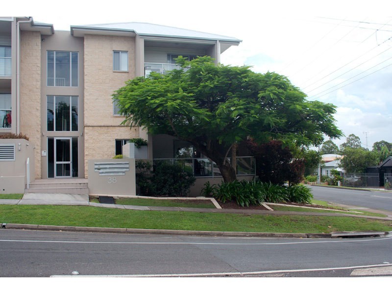 1/38 Johnston Street, Southport QLD 4215
