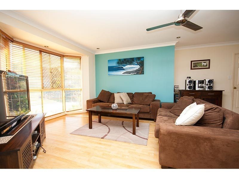 5 Gloucester Court, Highland Park QLD 4211