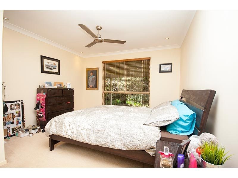 5 Gloucester Court, Highland Park QLD 4211