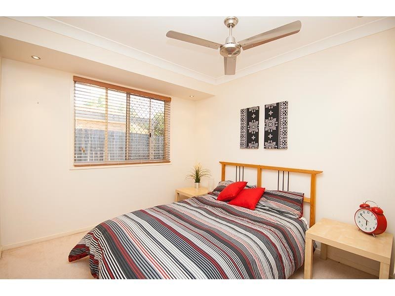 5 Gloucester Court, Highland Park QLD 4211