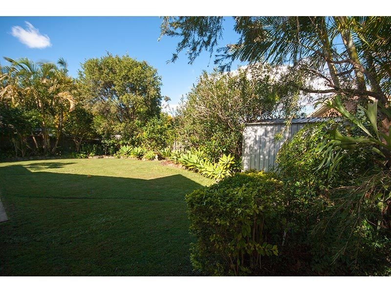 5 Gloucester Court, Highland Park QLD 4211