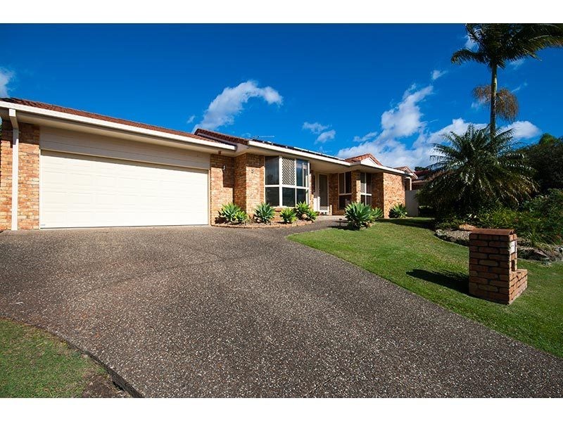 5 Gloucester Court, Highland Park QLD 4211