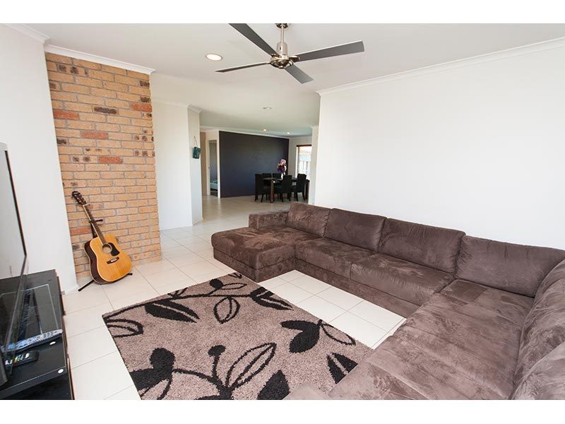 12 Andamooka Avenue, Worongary QLD 4213