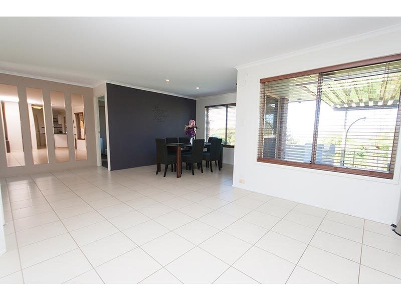 12 Andamooka Avenue, Worongary QLD 4213