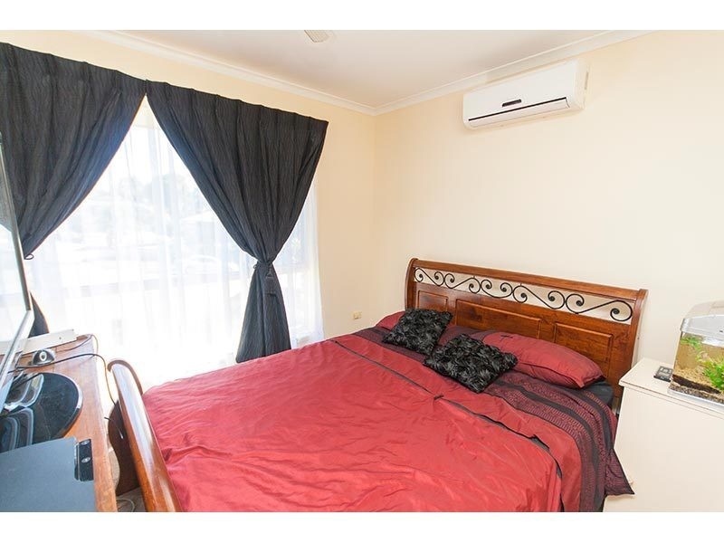 10 Knight Crescent, Nerang QLD 4211