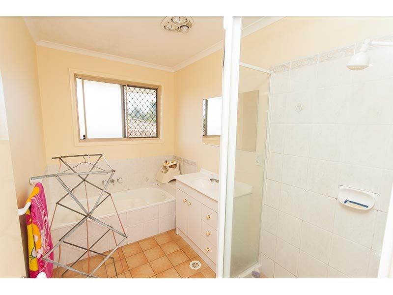 10 Knight Crescent, Nerang QLD 4211