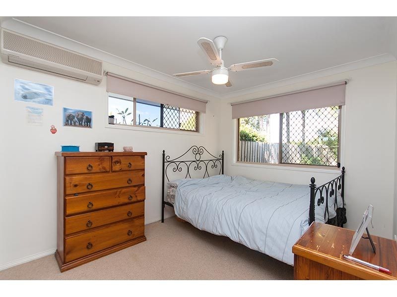 10 Nottingham Place, Highland Park QLD 4211