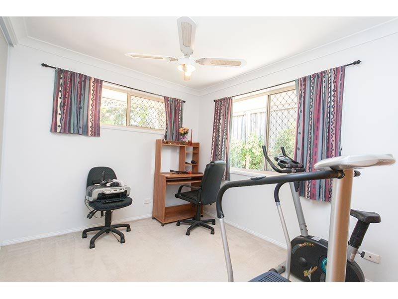 10 Nottingham Place, Highland Park QLD 4211