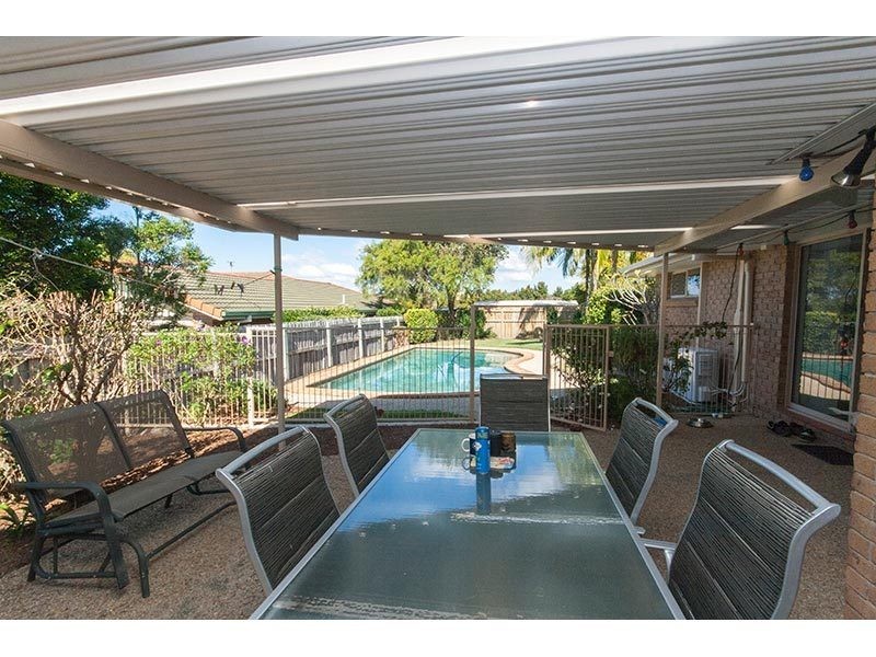 10 Nottingham Place, Highland Park QLD 4211