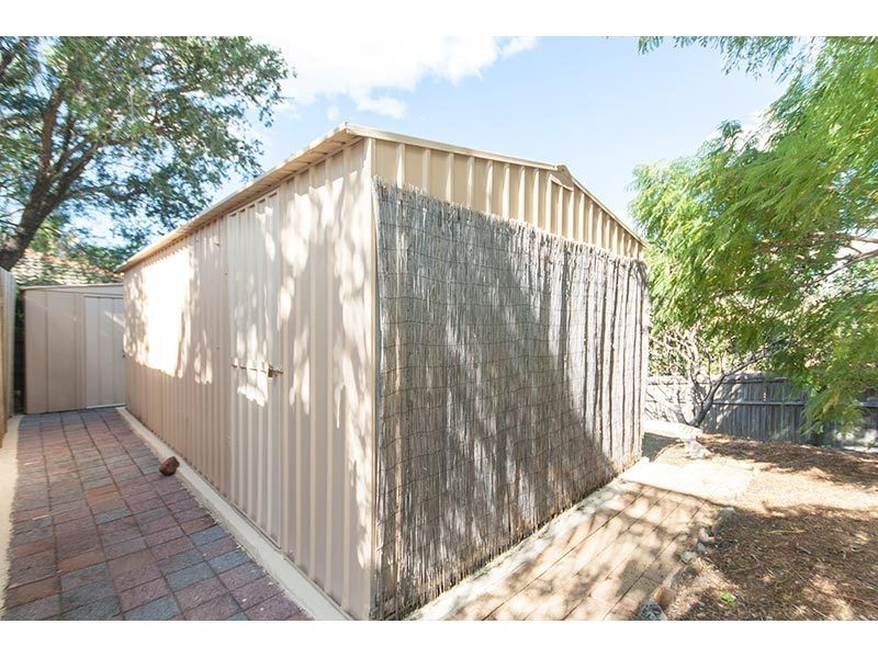 10 Nottingham Place, Highland Park QLD 4211